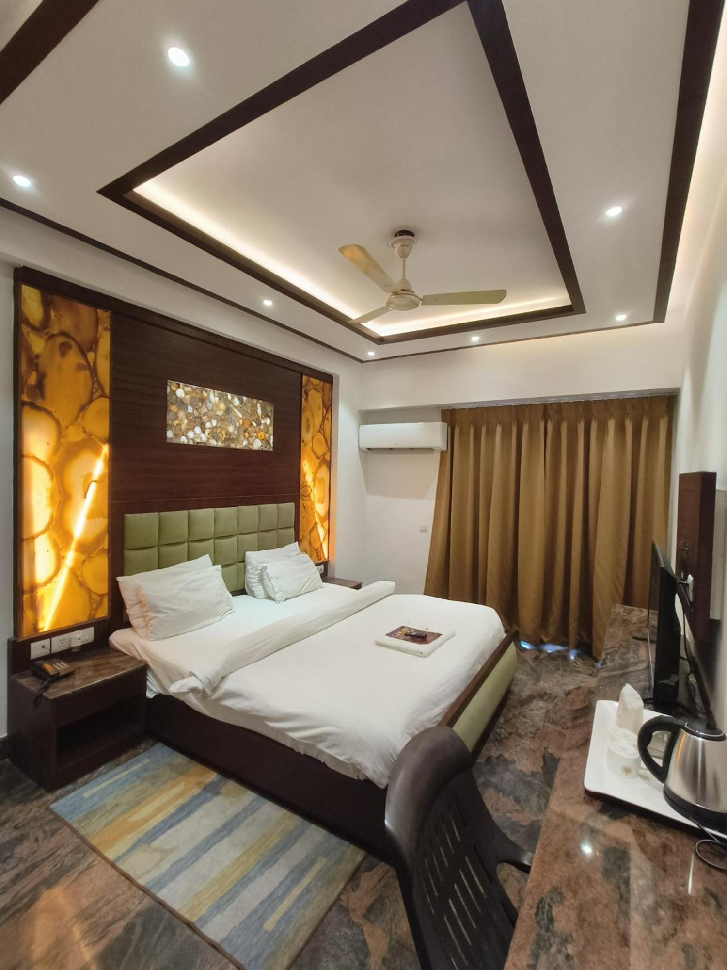 Jjk Rukmini Vilas Hotel & Banquet Muzaffarpur Exterior foto