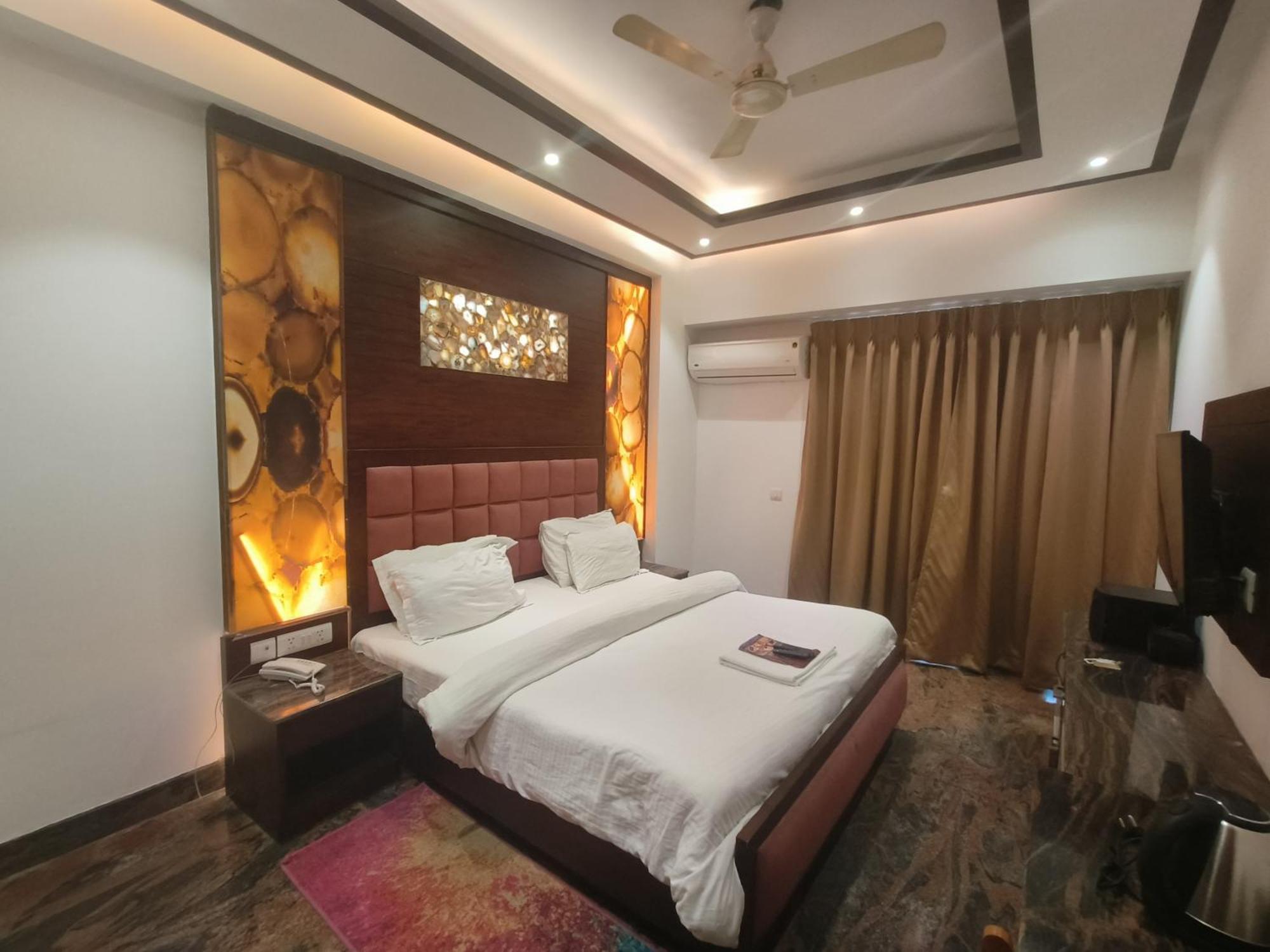 Jjk Rukmini Vilas Hotel & Banquet Muzaffarpur Exterior foto